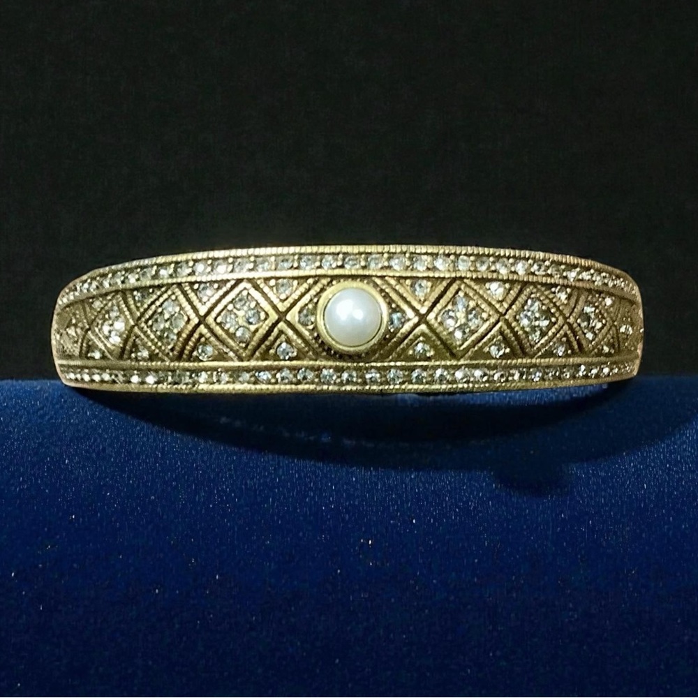 Heidi Daus Gold-Tone Pearl & Crystal Bangle Bracelet